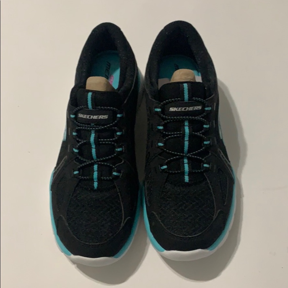 Sketcher sneakers size 6 women’s